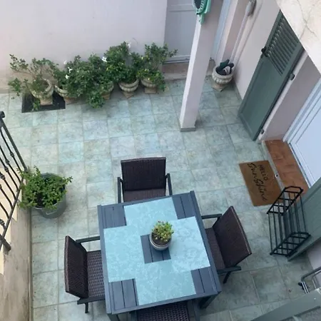 Apartment La Campagne En Piscine, Jardins Et 2 Confort *